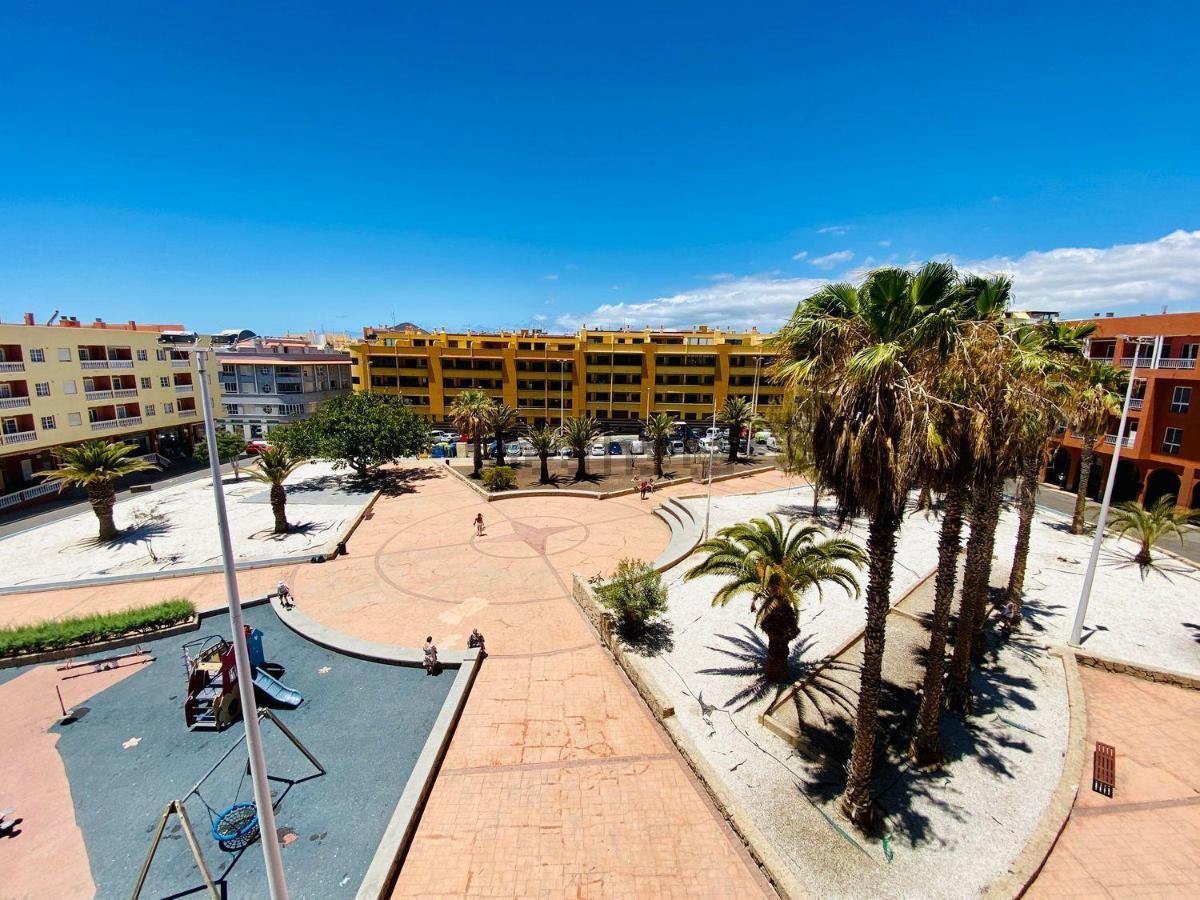 New 140M2 Loft-Style Flat At Town Heart, 3 Beaches Close Casa Leon El Medano  Exterior photo